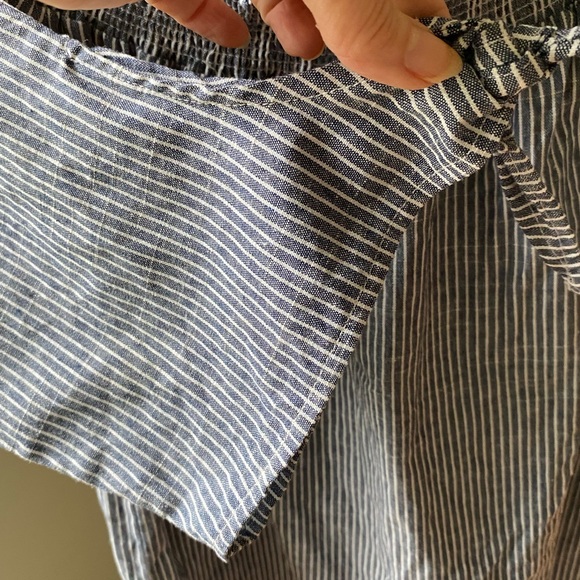 NWOT Michelle Thomas cold shoulder striped  top - Picture 6 of 16